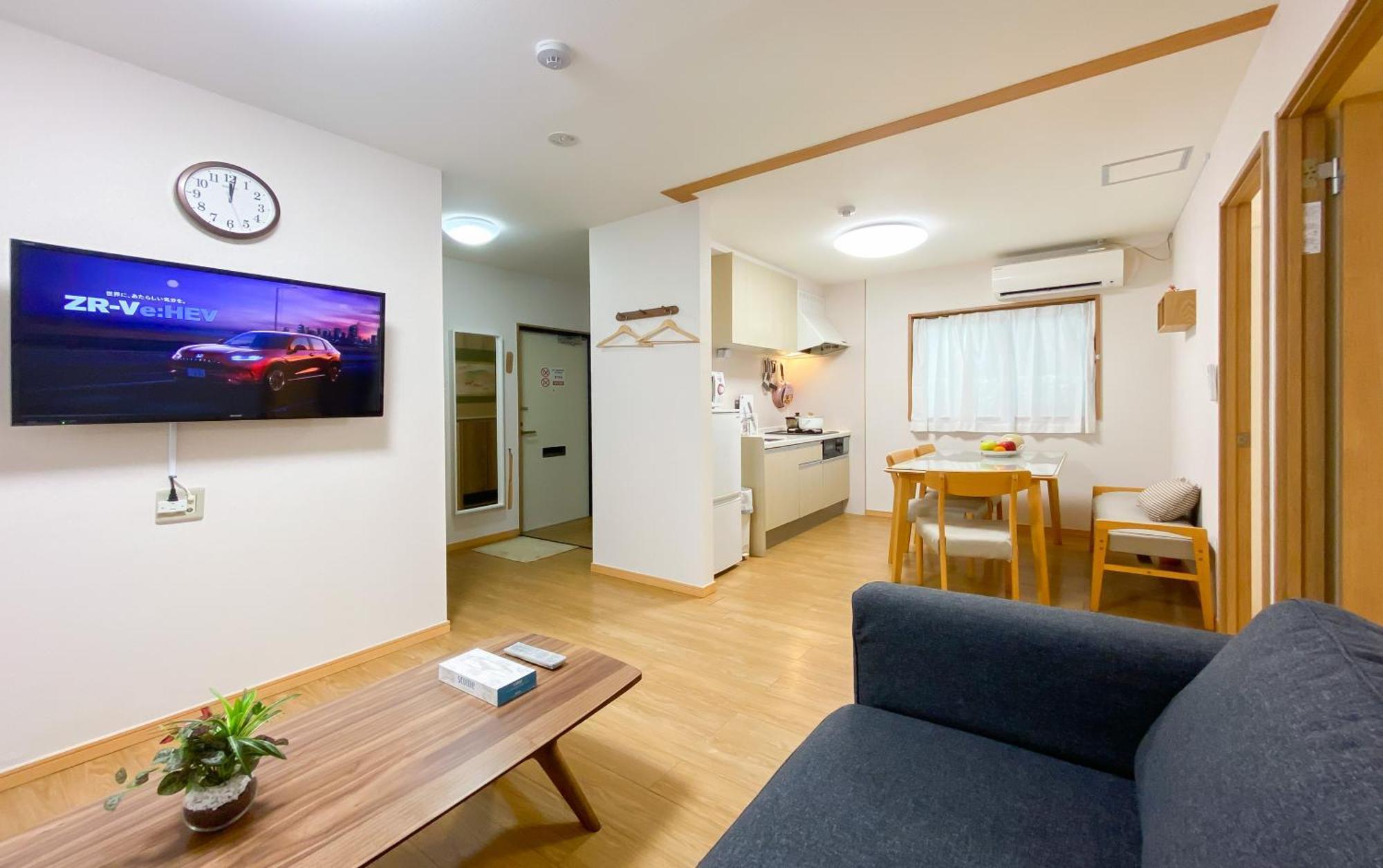 We Guest House Tokyo Room photo